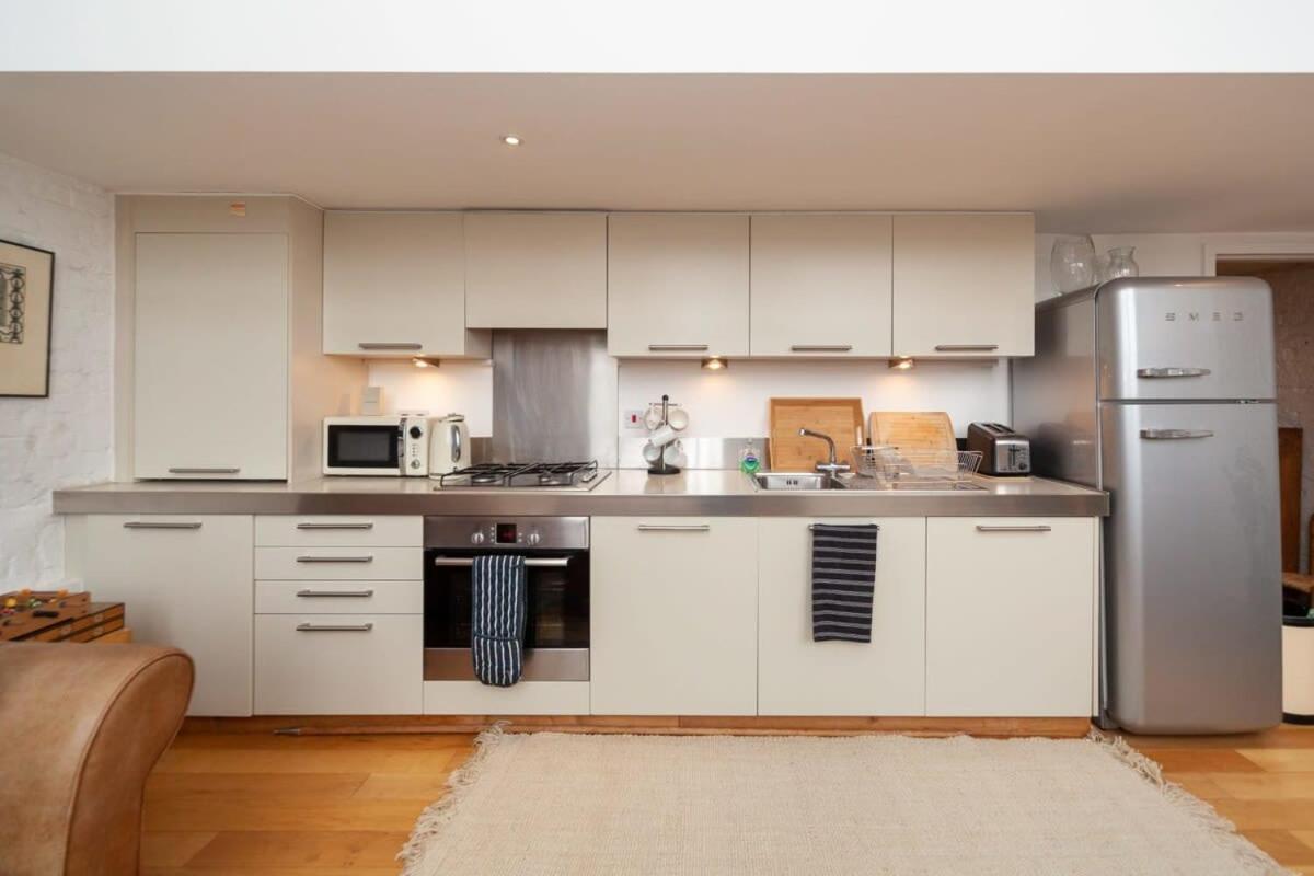 Charming 1 Bedroom Apartment In Old School House London Luaran gambar